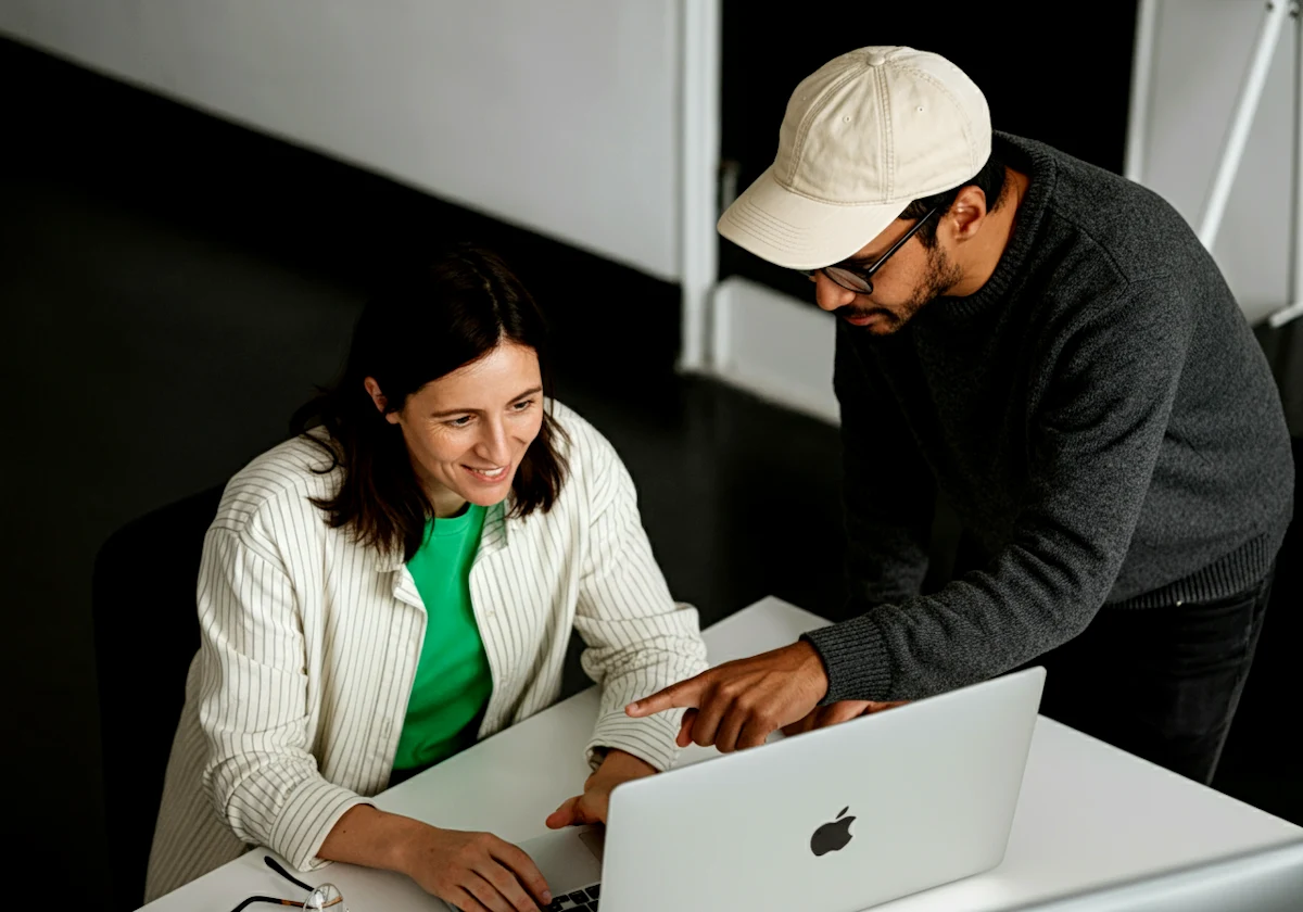 Apple Store team